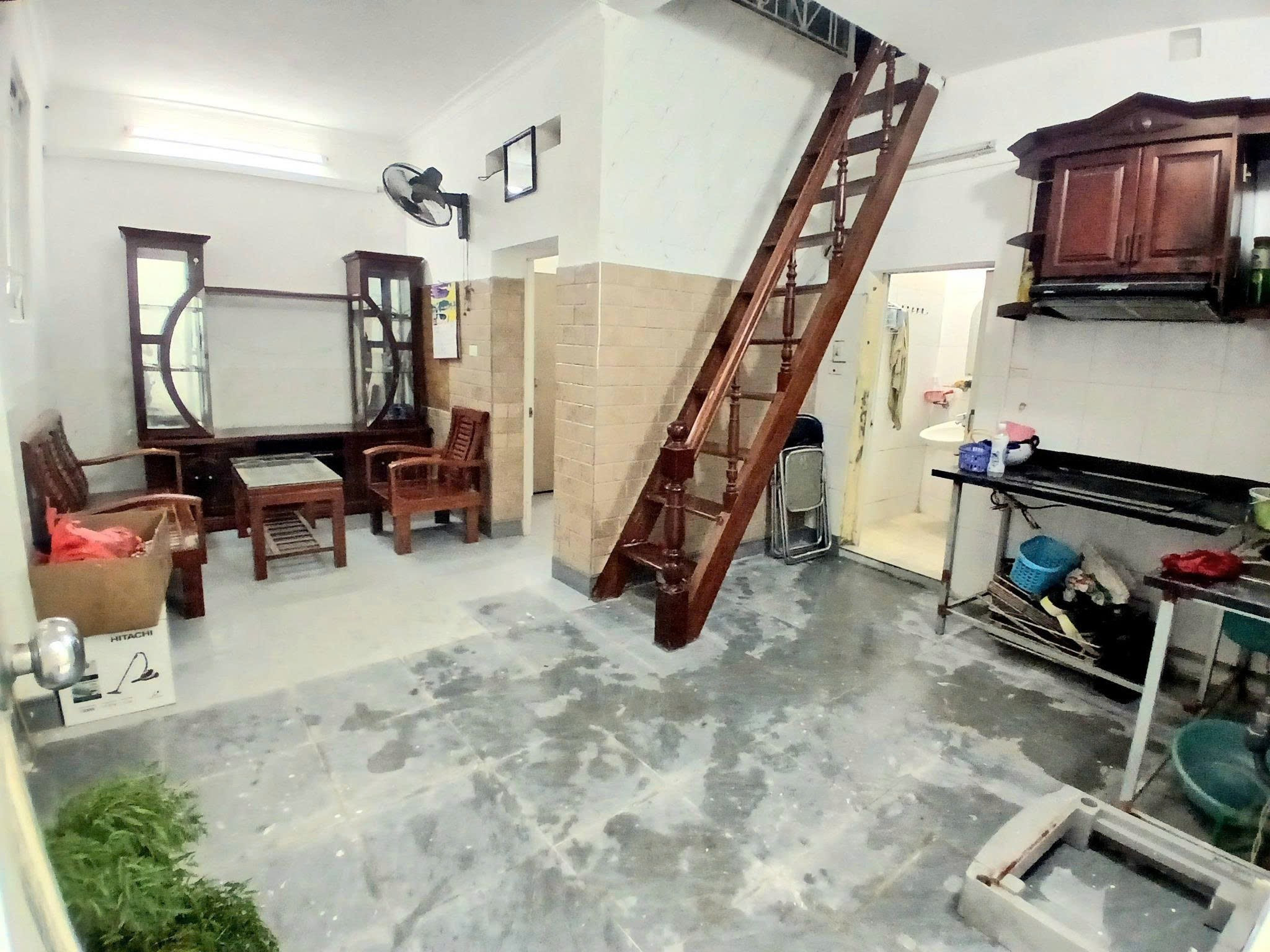 Cho Thuê Nhà Ngõ 406 Âu Cơ - Tây Hồ 33m² 2 Tầng 3 Ngủ/ Giá Thuê 6 tr