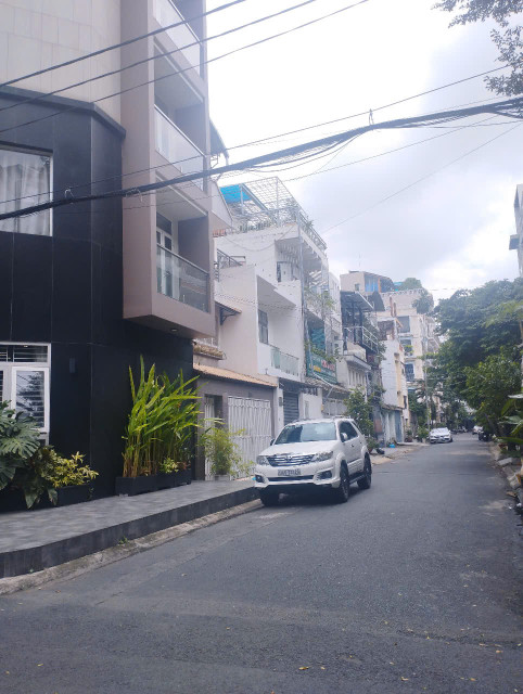 Ngộp Âu Cơ - 60m2 - HXH 5 tầng mới - dòng tiền khủng - Gần Q11