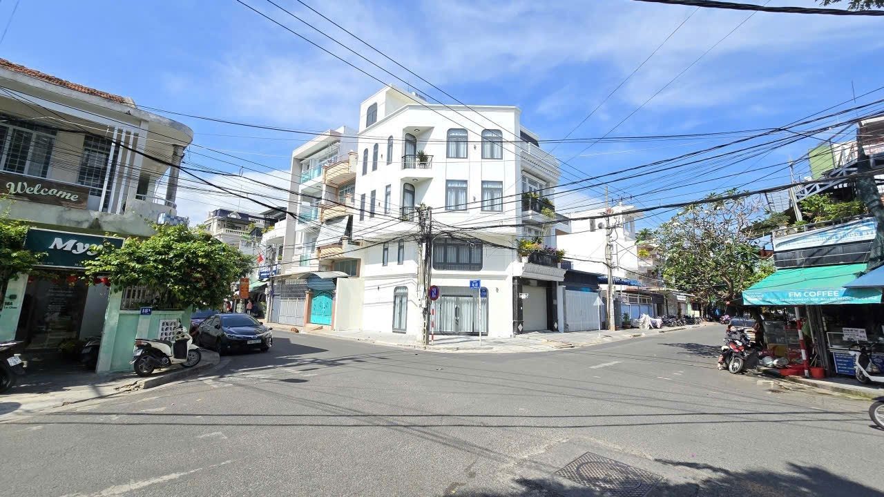 Bán nhà 28.7m² full thổ cư ngang 5.69m giá 8.8 tỷ tại Phường Phước Tân Thành phố Nha Trang