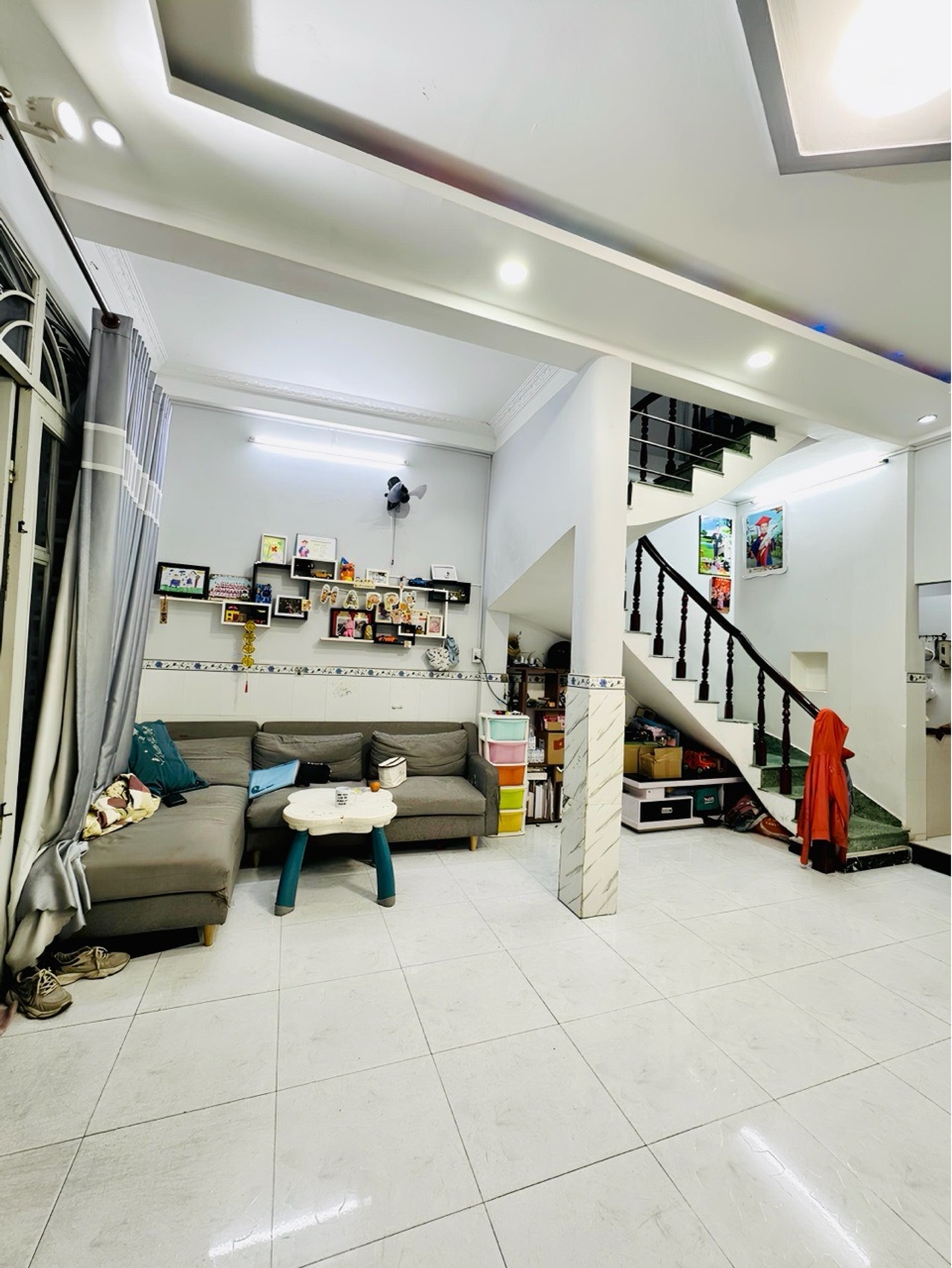 Nhà cạnh Âu Cơ, Tân Sơn Nhì, ô tô đỗ cửa, 45m2, chỉ 4.3 tỷ