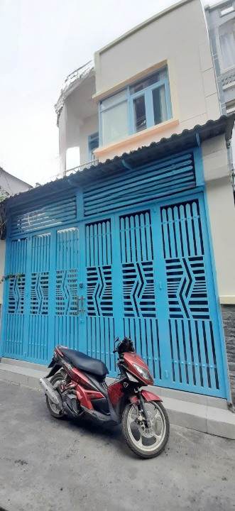 Căn góc 2 MT hẻm 4m Âu Dương Lân P3Q8. Giá 6,2 tỷ TL ít