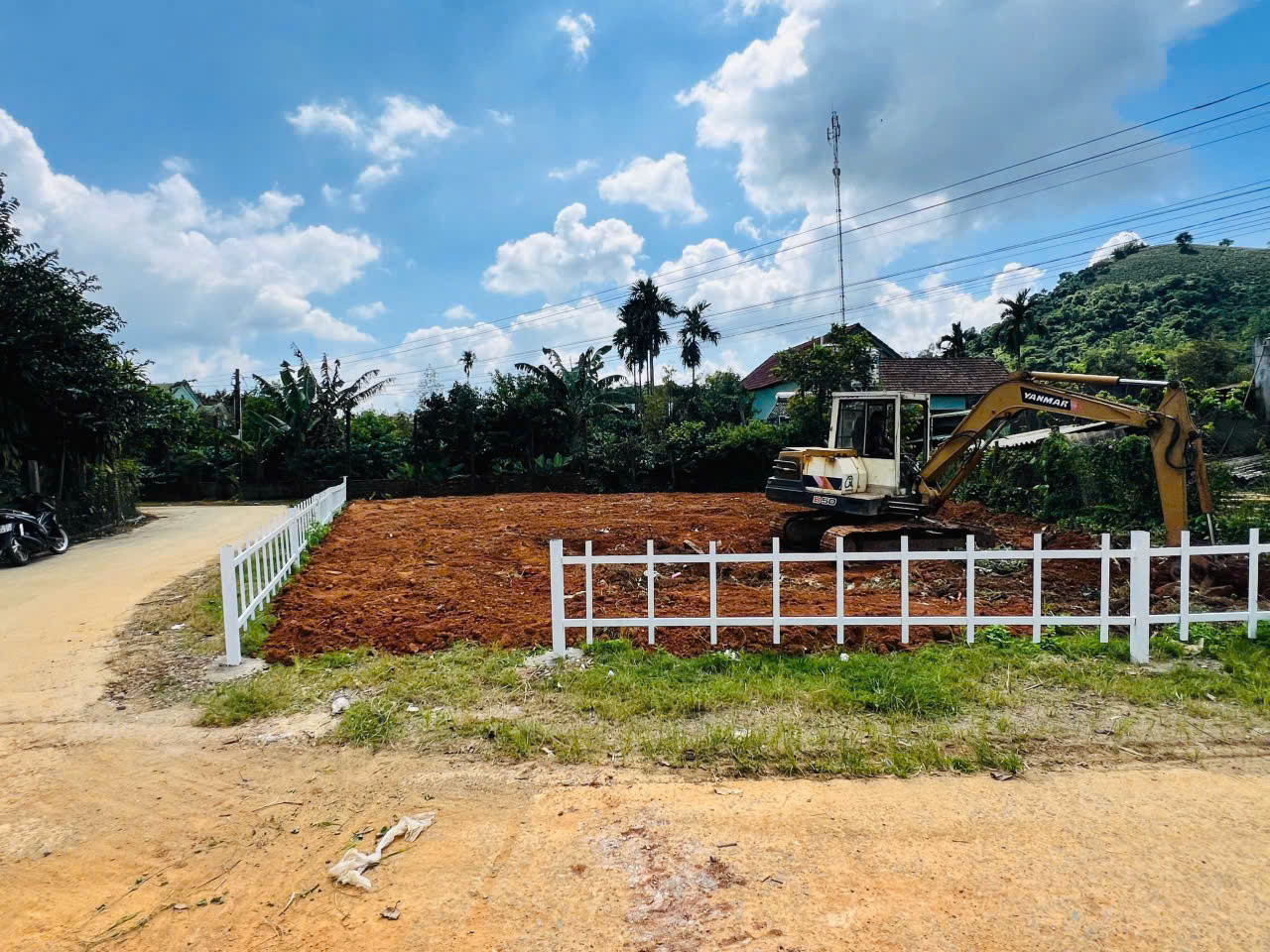 Đất Đại Lào - Bảo Lộc, lô góc 2 mặt tiền có thổ cư ngang 10m