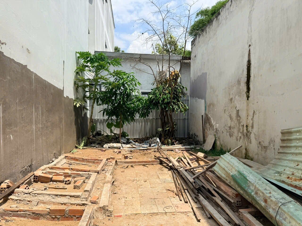 Bán nền đẹp B26 Hưng Phú 1