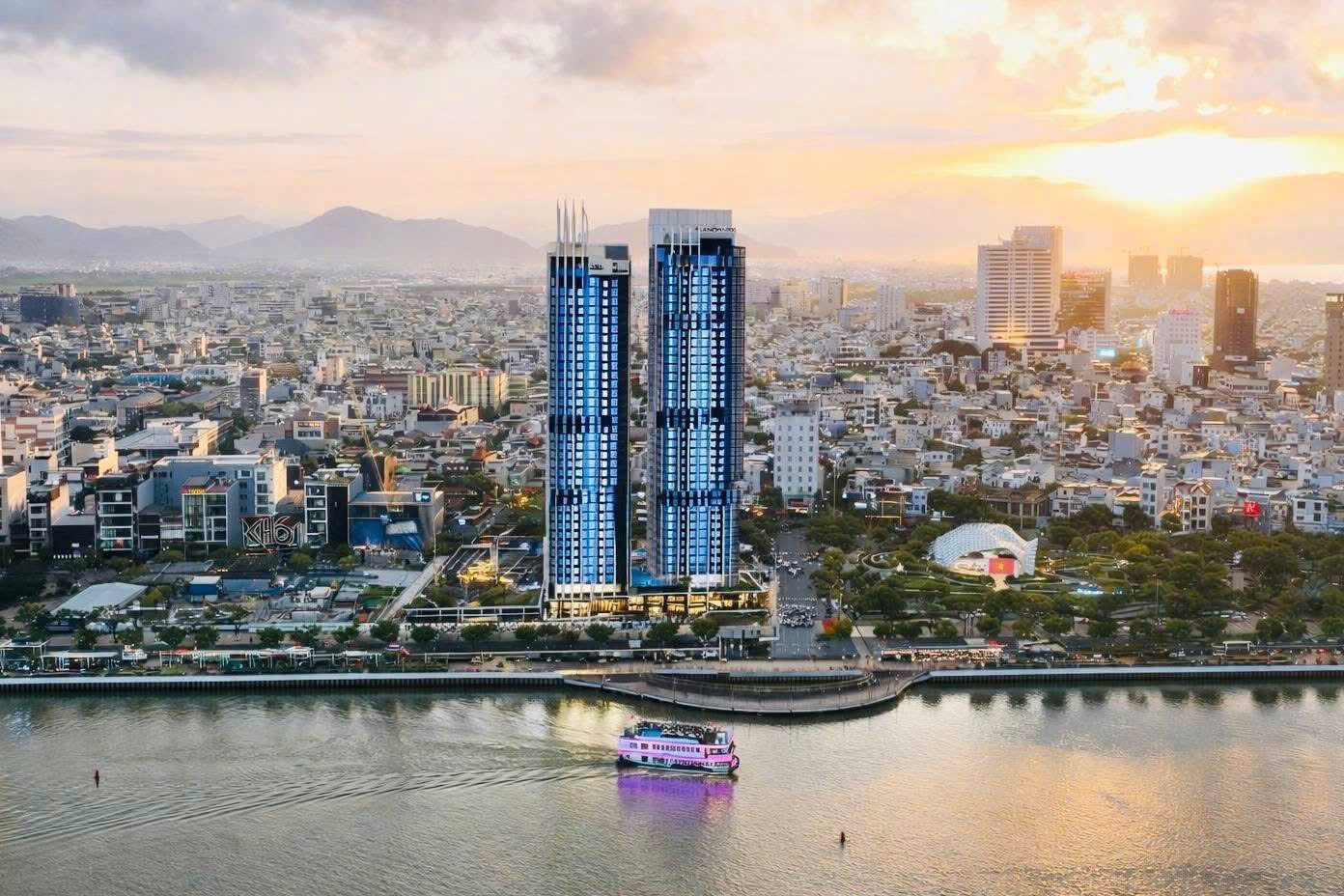 Căn góc tầng cao view trực diện cầu Rồng, sông Hàn tại Landmark Đà Nẵng