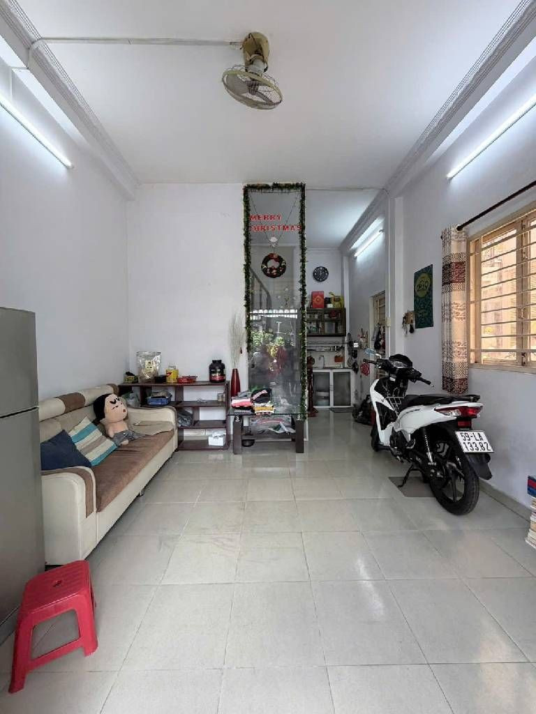 NHÀ 3 TẦNG CĂN GÓC ĐƯỜNG BA ĐÌNH P9 Q8, 3GÁC ĐẬU CỬA, GẦN CẦU NGUYỄN TRI PHƯƠNG, SHR. 4,6 TỶ (TL)