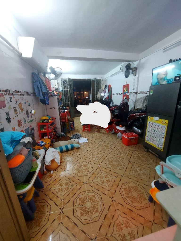 CHỦ KẸT TIỀN, MẶT TIỀN ĐƯỜNG BA ĐÌNH , 3 TẦNG , DIỆN TÍCH 30M2 CHỈ CÒN 5.95 TỶ