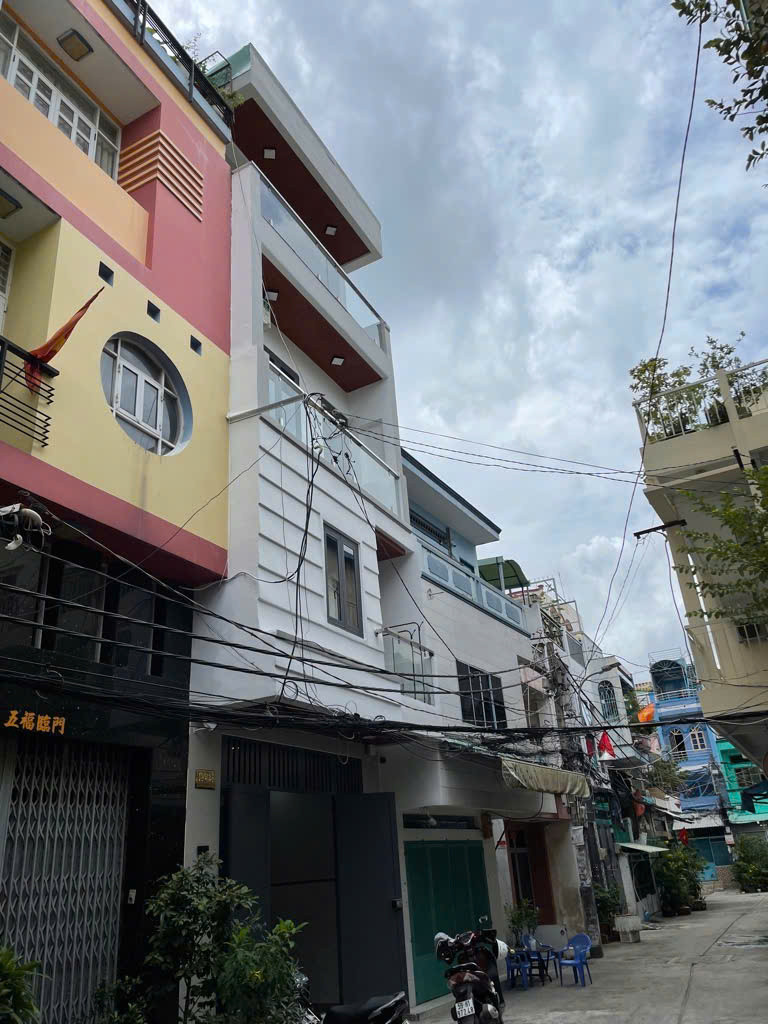 Nhà 4 Tầng - Bà Hom - Hẻm Xe Hơi - Chỉ 8 TỶ