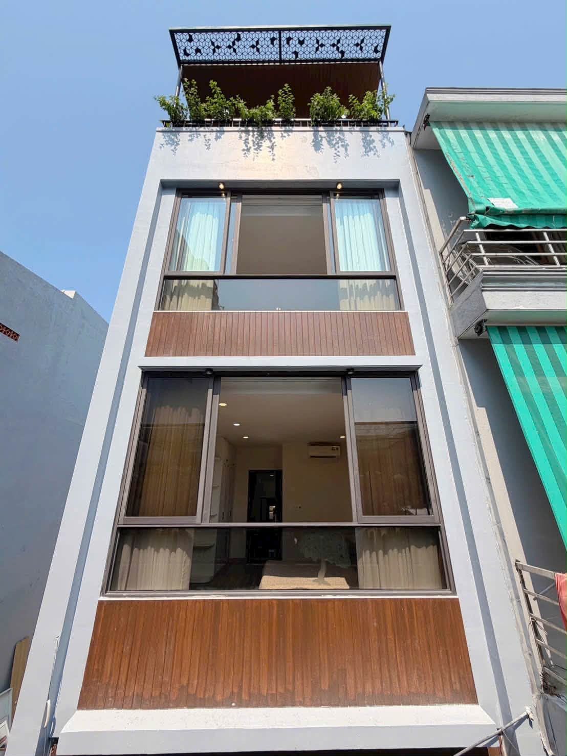 Bán nhà Nguyễn Trãi, Quận 1, gần Trần Hưng Đạo 95m2/3tỷ750 sổ hồng riêng vị trí đắc địa kinh doanh