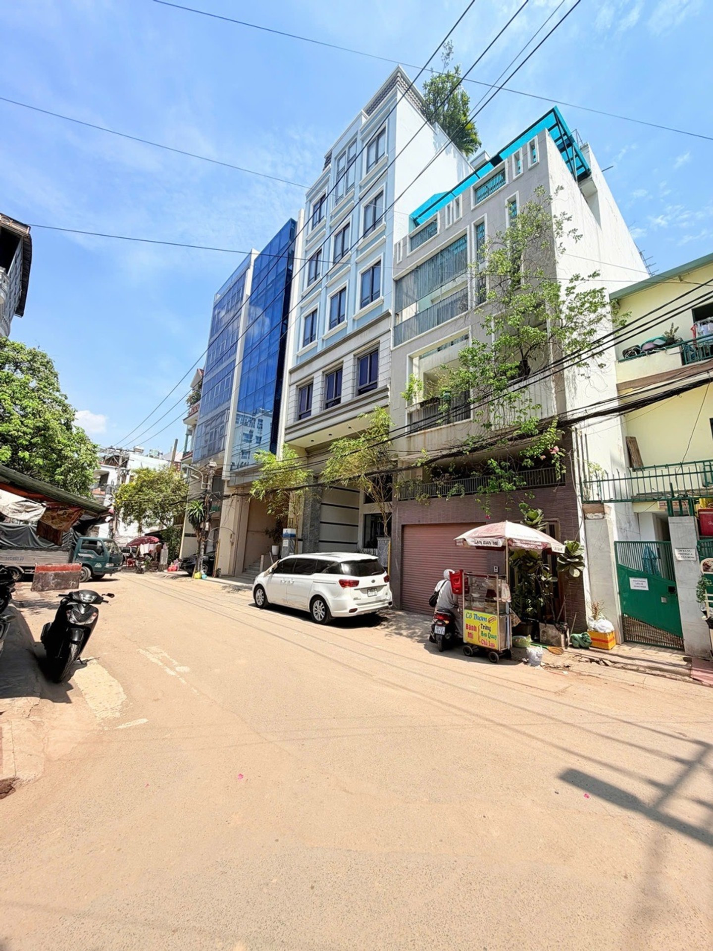 SIÊU PHẨM BA VÌ – 7 TẦNG – NGANG 5.3M – KHU SÂN BAY CAO CẤP