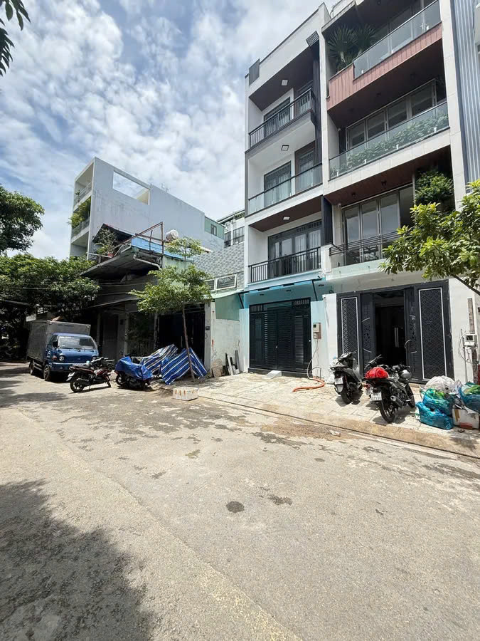 MTKD đường Bác Ái, 63m2, tiện ở + KD, cho thuê 12tr/th, Chỉ 9.2 Tỷ