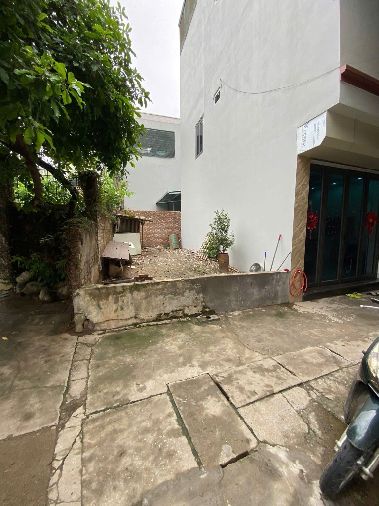 BÁN ĐẤT - TỔ 36 NGỌC THỤY - CẠNH TRƯỜNG HỌC - OTO ĐỖ - 32M2 - 3TY4