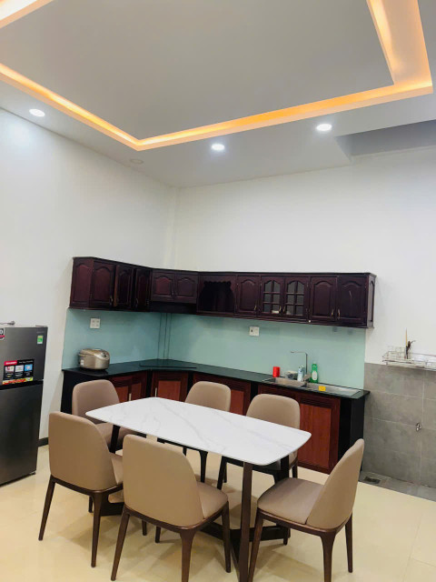 CHO THUÊ NHÀ 2 TẦNG HẺM OTO ĐƯỜNG BẮC SƠN - VĨNH HẢI
- .
=>> 💸💸Giá thuê 11tr/tháng. Cọc 2 thanh toán 2. Hợp đồng lâu dài