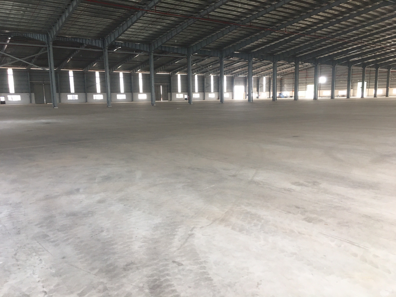 CHO THUÊ NHÀ XƯỞNG gần khu công nghiệp  TÂN UYÊN , BÌNH DƯƠNG đa diện tích – 0933.946.813