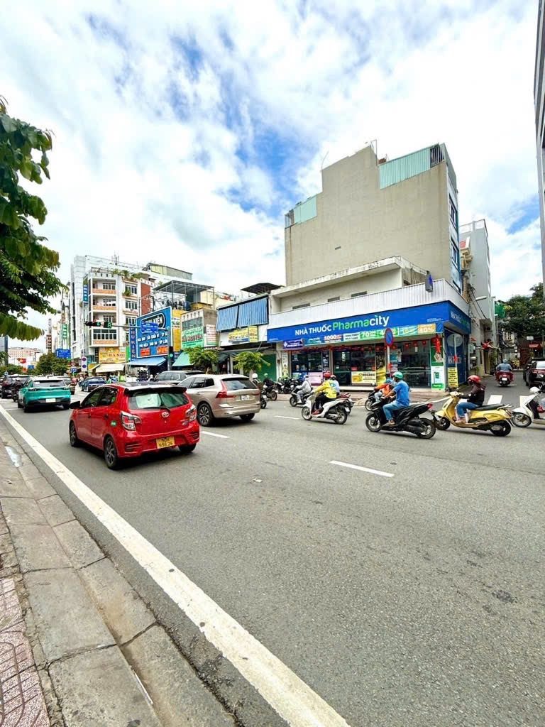 GÓC 3 MẶT TIỀN KINH DOANH SIÊU VIP KHU SÂN BAY TÂN SƠN. NHẤT