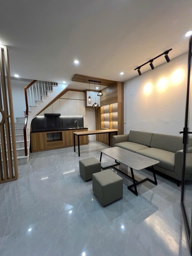 Cần bán nhà Quận Hai Bà Trưng full nội thất cơ bản giá 6.7tỷ