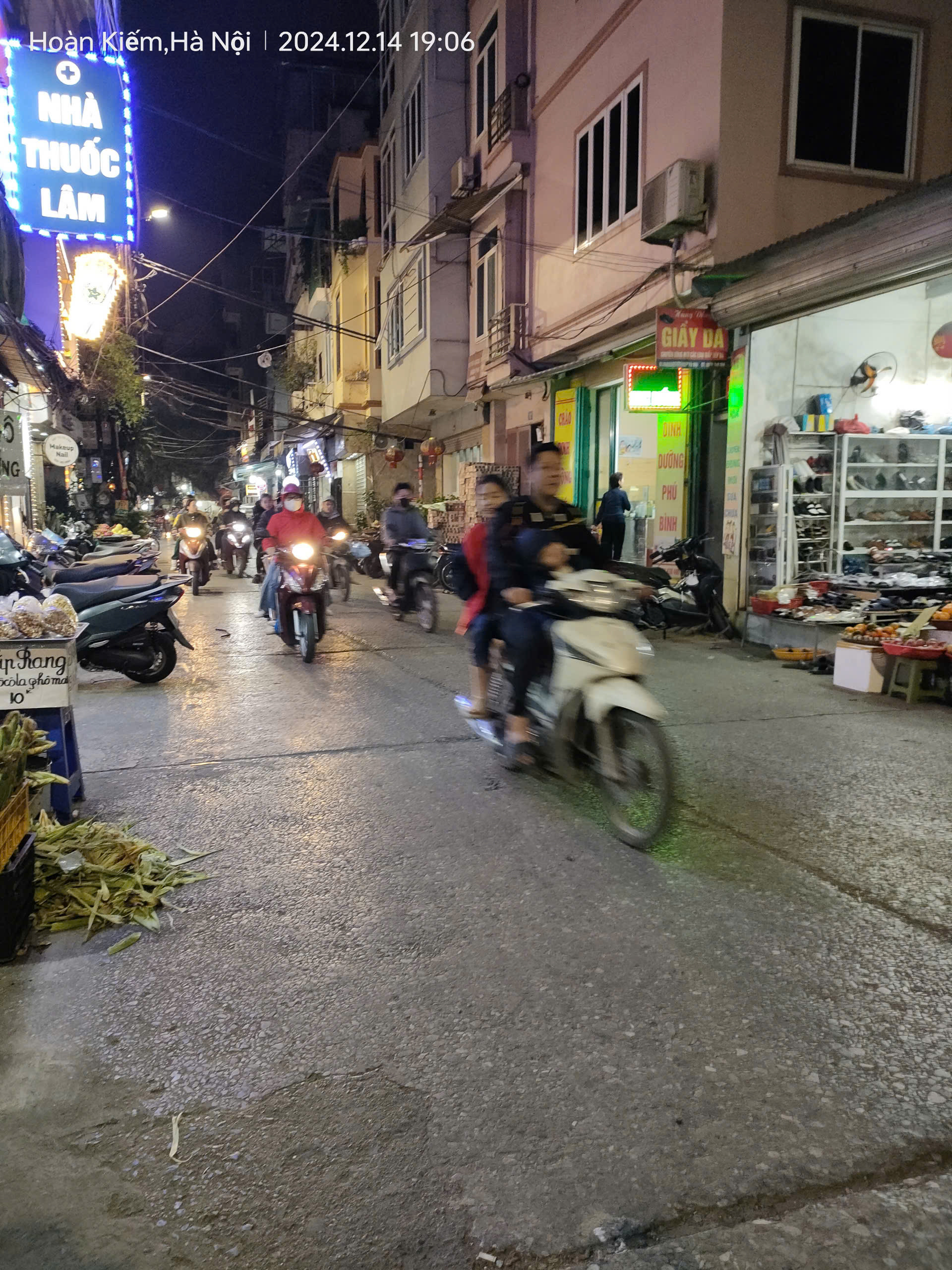 Cơ hội ngàn năm mặt phố, mặt chợ Bạch Đằng 80m/100m, 4 tầng, mặt tiền 3.2m, 5.7 tỷ Hai Bà Trưng.