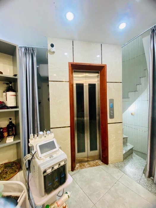 MẶT PHỐ BẠCH MAI - PHỐ HUẾ - THANG MÁY- KINH DOANH - 2 THOÁNG - BUILDING VIP.