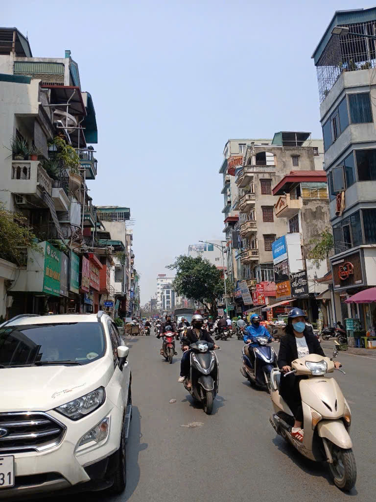 BÁN GẤP NHÀ MẶT PHỐ BẠCH MAI - VỊ TRÍ ĐẮC ĐỊA, KINH DOANH SẦM UẤT 41M 5T. Chỉ 15 tỷ 251