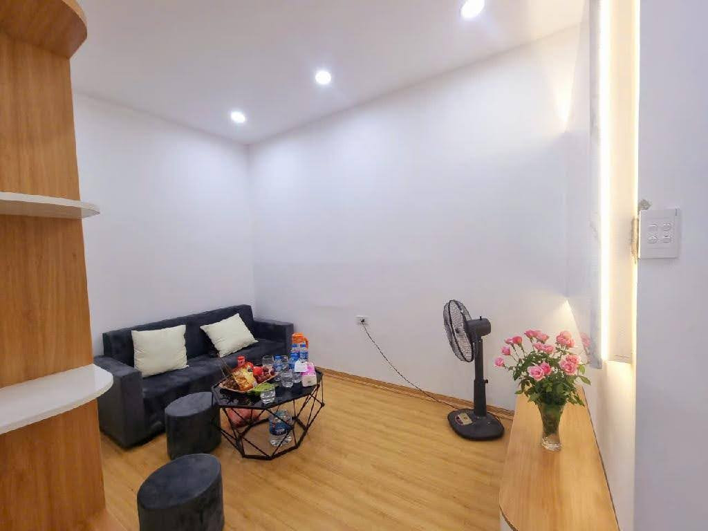 BÁN NHÀ TT 2 TỶ - PHỐ BẠCH MAI, HAI BÀ TRƯNG, HÀ NỘI - 60M2, 2PN, SỔ ĐỎ CHÍNH CHỦ