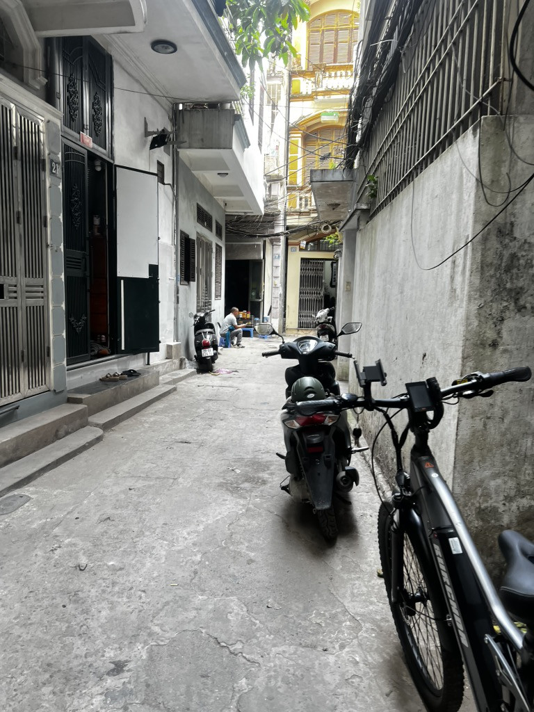 Bán nhà số 26 ngõ Tô Hoàng phố Bạch Mai, trước nhà thoáng sáng diện tích 27m2 giá 5.2 tỷ
