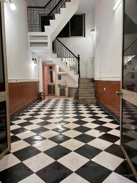 Cho thuê nhà nguyên căn ngõ 459 Bạch Mai, 31m² x 3 tầng , 3 ngủ, 7 Triệu ở gđ, nhóm