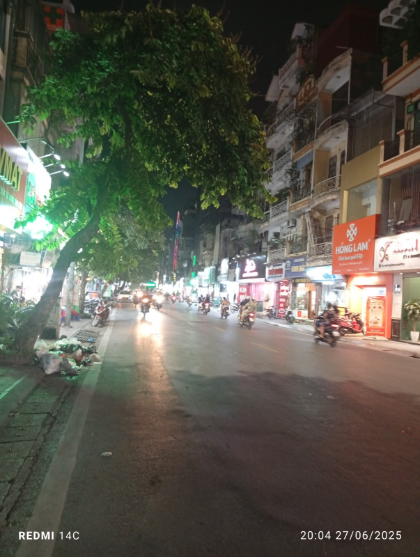 Bán nhà Mặt phố Bạch Mai (HBT) 280m, Cấp 4, mt 4.1m, giá 71 tỷ