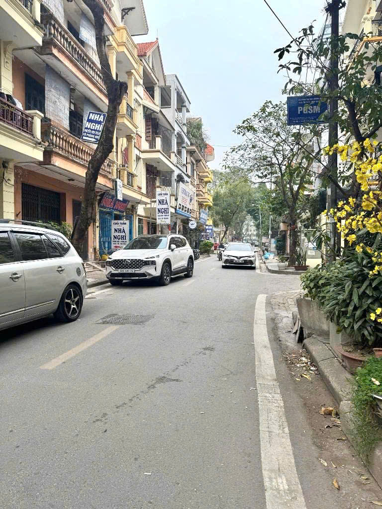 Vị trí vàng, tiện nghi đỉnh cao,lựa chọn lý tưởng cho những ai đang tìm kiếm một nơi ở yên tĩnh, tiện lợi tại trung tâm quận Hoàng Mai
