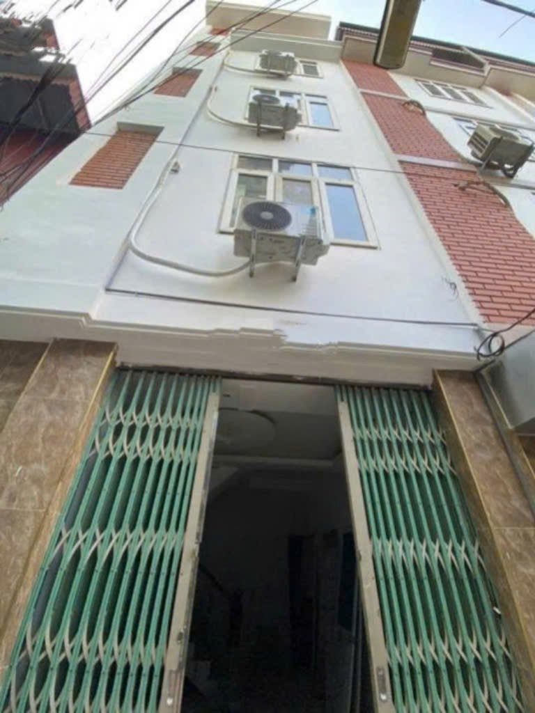 Cho Thuê Nhà Đường Bằng B - Hoàng Liệt - Hoàng Mai 24M² 5 Tầng 3 Ngủ -Full Đồ - Giá Thuê 9tr