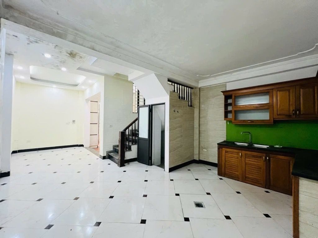 🎯 Chỉ 8.95 tỷ sở hữu nhà 60m2 ngõ ba gác Bằng Liệt - Linh Đàm, 3 phòng ngủ, cách ngõ ô tô tránh 50m.