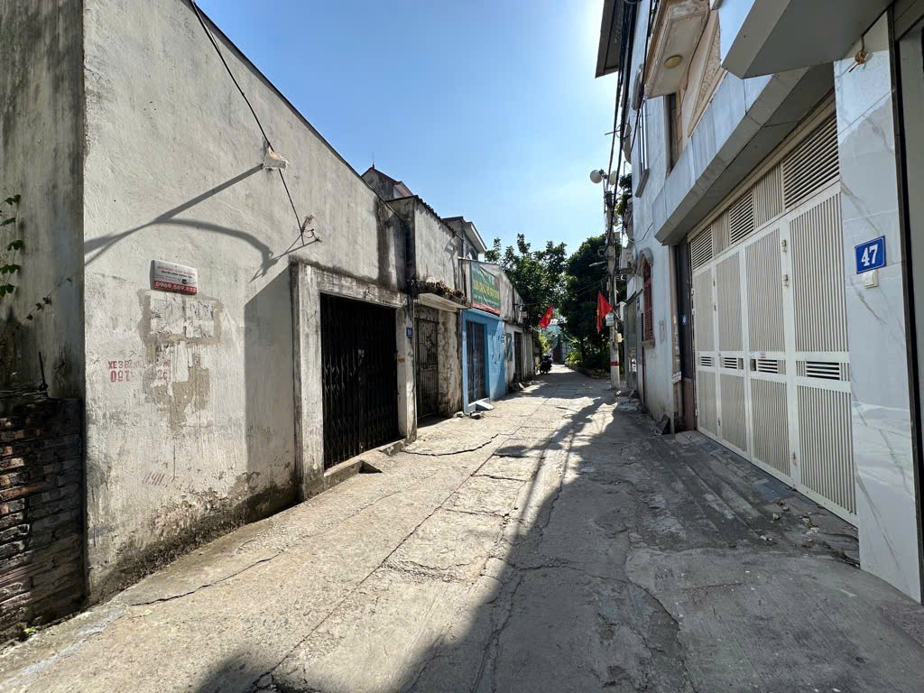 Thửa đất vuông đẹp -ô tô vào tận nhà, đầu tư có lời - 48m2 - 10,6 tỷ - gần KDT Linh Đàm