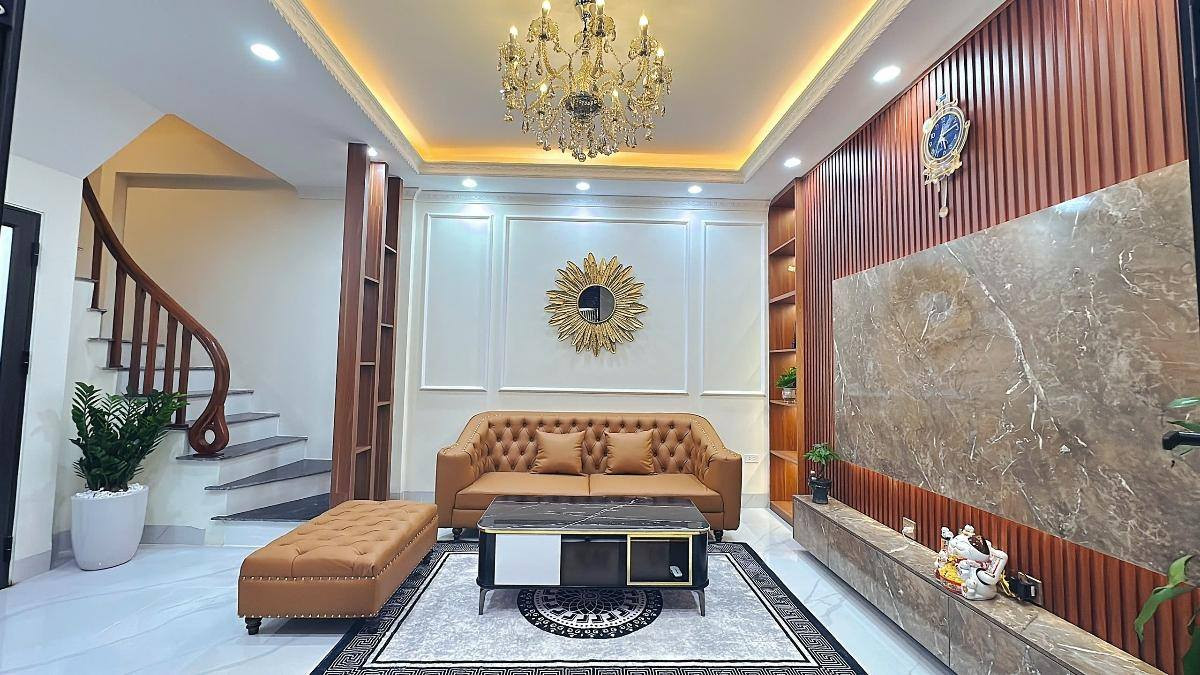 Bát Khối,Long Biên nhà đẹp Full nội thất ở ngay DT33m x 5T giá 6.5 tỷ