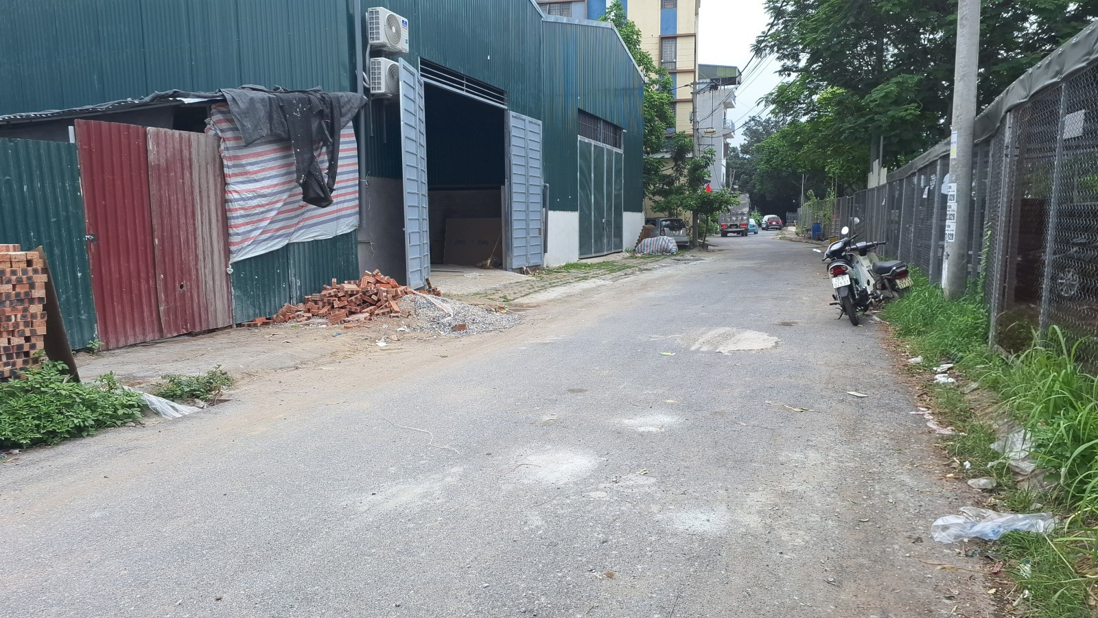 Bán đất Bát Khối  179m, mt 11m, giá 36.5 tỷ