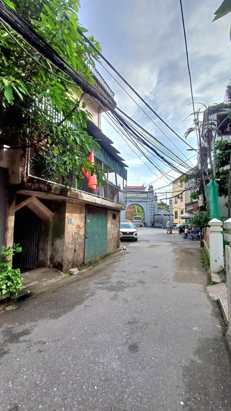 Bán nhà Bát Khối 105m, 2 tầng, mt 7.5m, giá 16.8 Tỷ