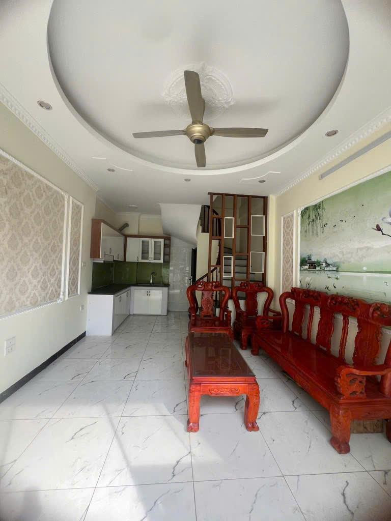Bát Khối Long Biên - Ô tô - Lô góc - Ngay gần hồ - 5.4 t.ỷ