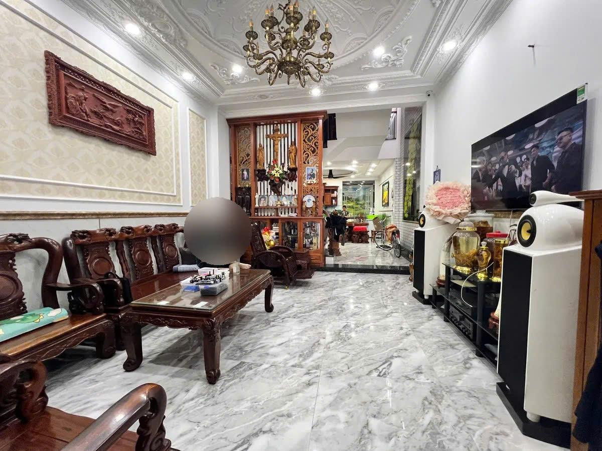 HXH thông, khu VIP Bàu Cát, 3 tầng đẹp Ổ NGAY, chủ XOẮN bán, giảm giá còn 12.x tỷ