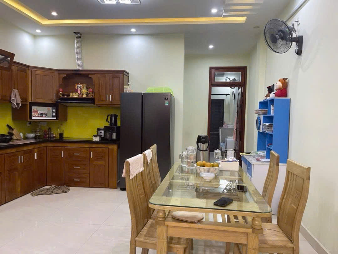 📌📌📌LÀM VIỆC TRỰC TIẾP GIÁ TỐT !!! NHÀ BẦU GIA THƯỢNG 1 GIÁ 7.9T
