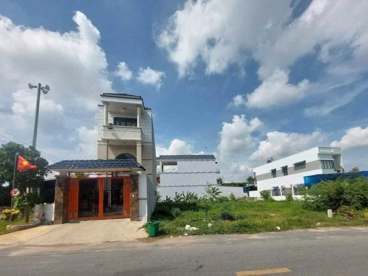 Bán đất thổ cư mặt tiền kinh doanh buôn bán MT Bàu Trâm trung tâm xã Trung An Củ Chi TPHCM, DT: 5x24m.