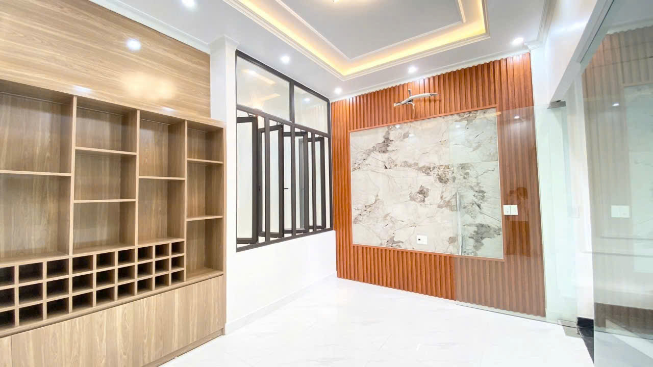 🌳 BÁN NHÀ 4 TẦNG VIEW VƯỜN HOA – TĐC VINHOMES SỞ DẦU – CHỈ 5.5 TỶ! -