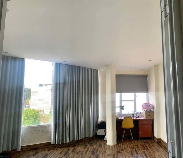 ♦️♦️♦️Bán nhà lô góc Vinhomes Riverside giá chỉ 4,3 tỷ  👉Diện tích: 46,17m, ngang: 5,4m