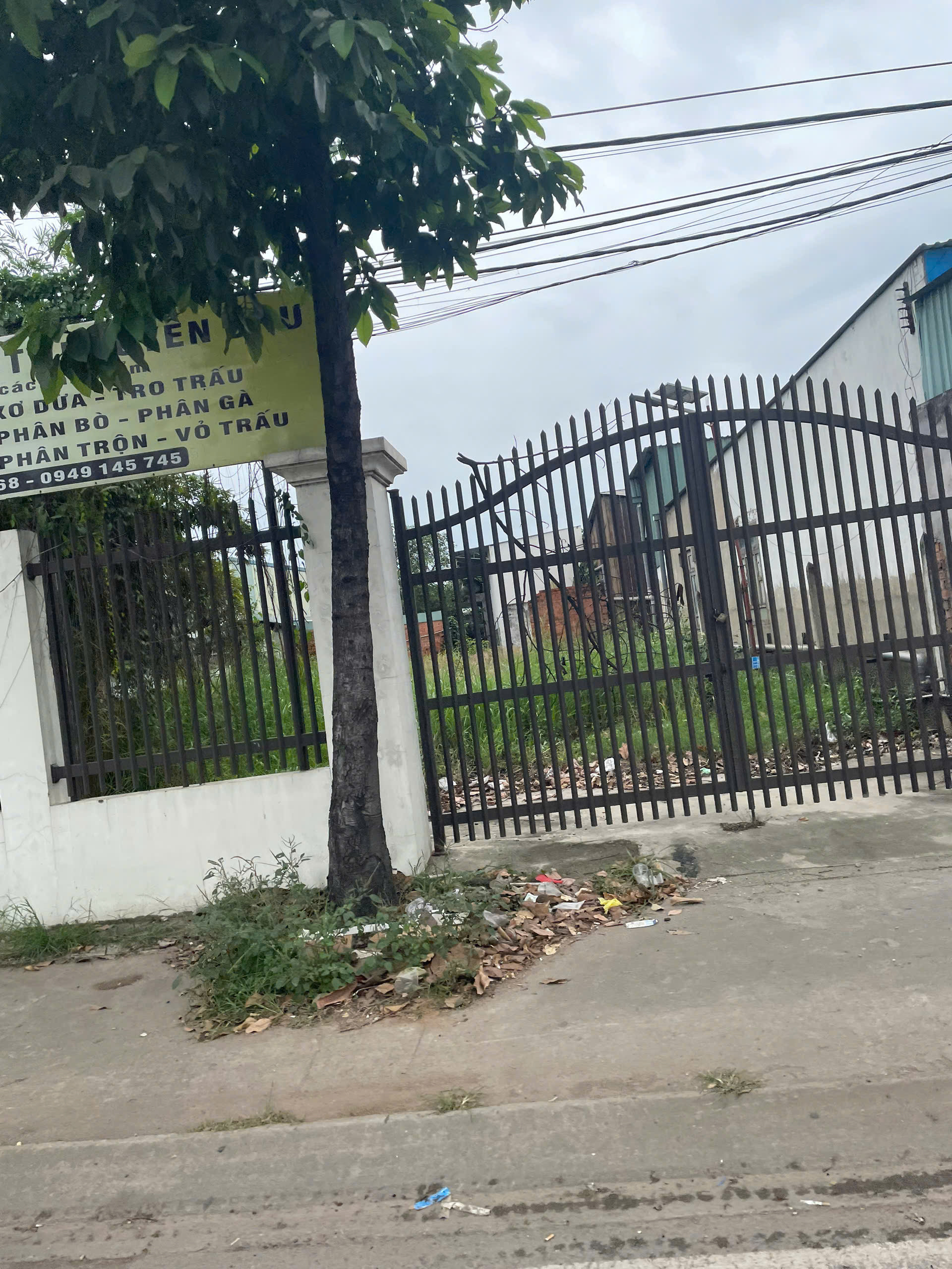 5x50M (100M2 ODT) KDC sầm uất có đầy đủ mọi tiện ích, từ QL13 rẽ vào đất chỉ 200M - 480TR