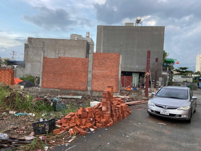 Bán lô đất ngay cầu Gò Dưa - Thủ Đức cách chung cư Stown 300m, đầy đủ tiện ích giá chỉ 3 Tỷ , sổ sẵn