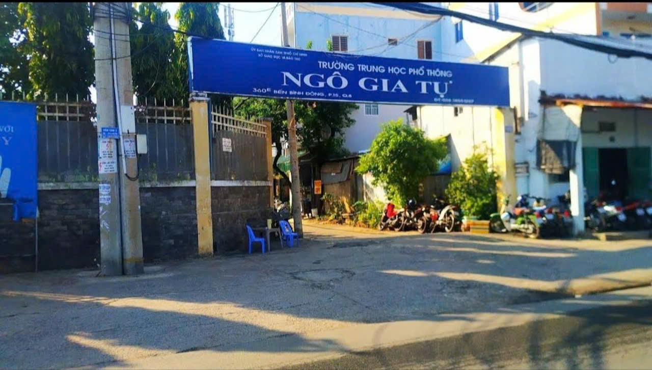 Bán gấp nhà HXT Bến Bình Đông, P15 Q8. Dòng tiền cực tốt. DT 83.2m2. Giá chỉ 5.6tỷ.