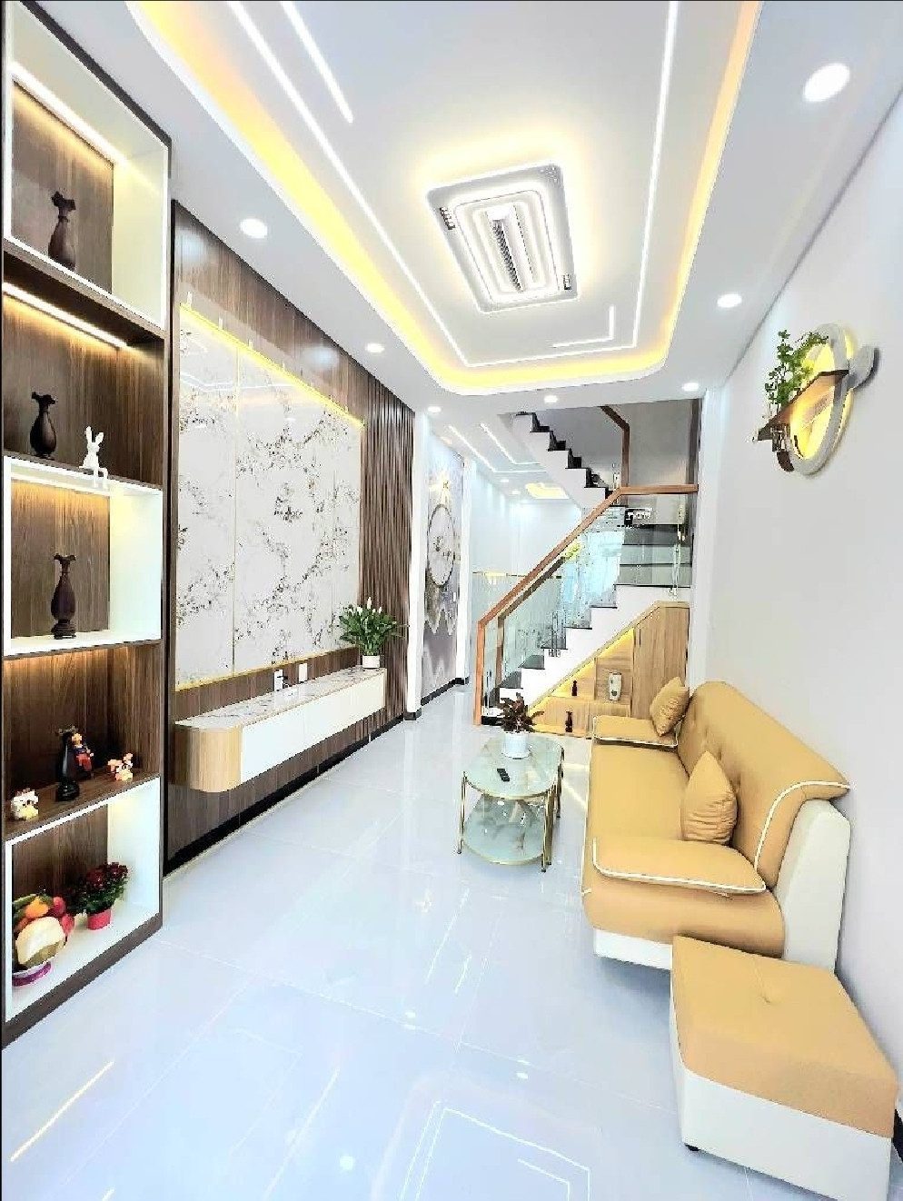 Quận 8 - bán nhà đẹp ở ngay P.Phú Định 37m2 3 tầng chỉ hơn 4 tỷ, sổ đẹp chính chủ (N_Q83)