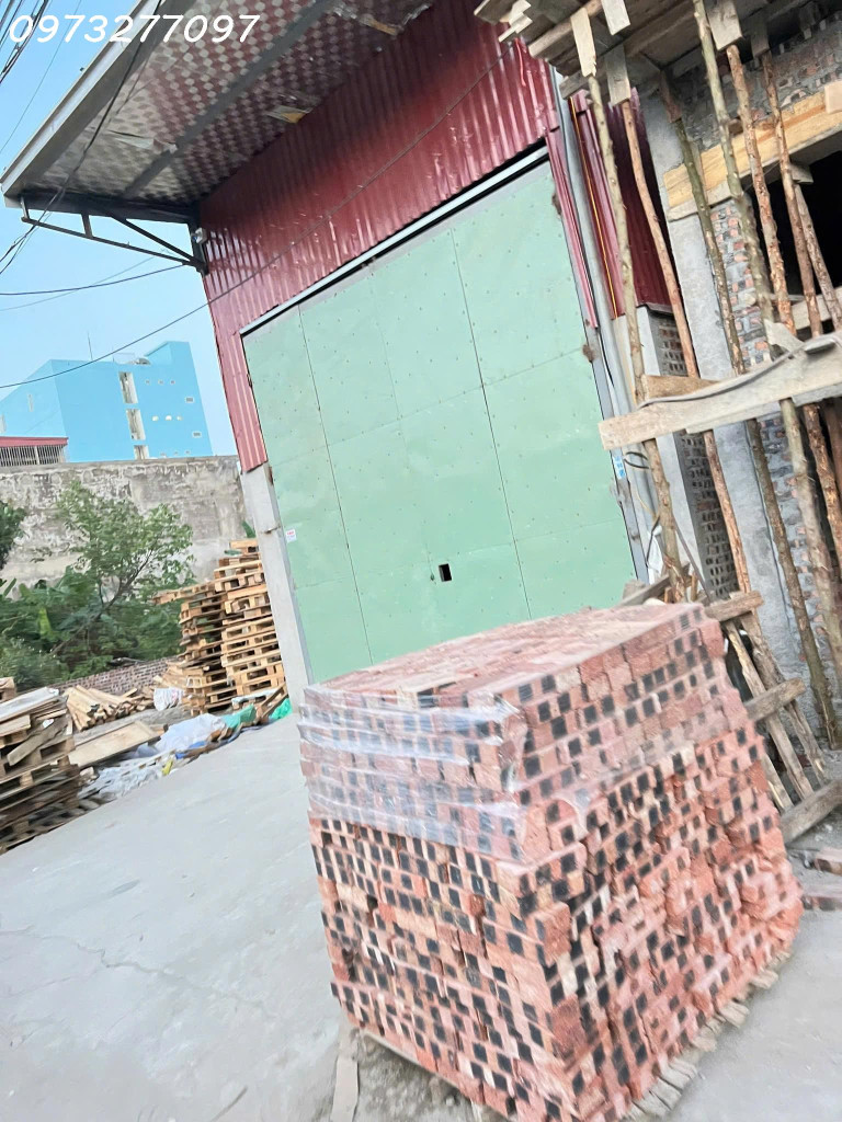 Mong muốn có duyên với bác nào cần thuê làm xưởng hoặc thuê kho ạ. + Vị trí đắc địa. Điện nước đầy đủ. Tại Khu đô thị Bình kiều 2. Đông Hải 2.