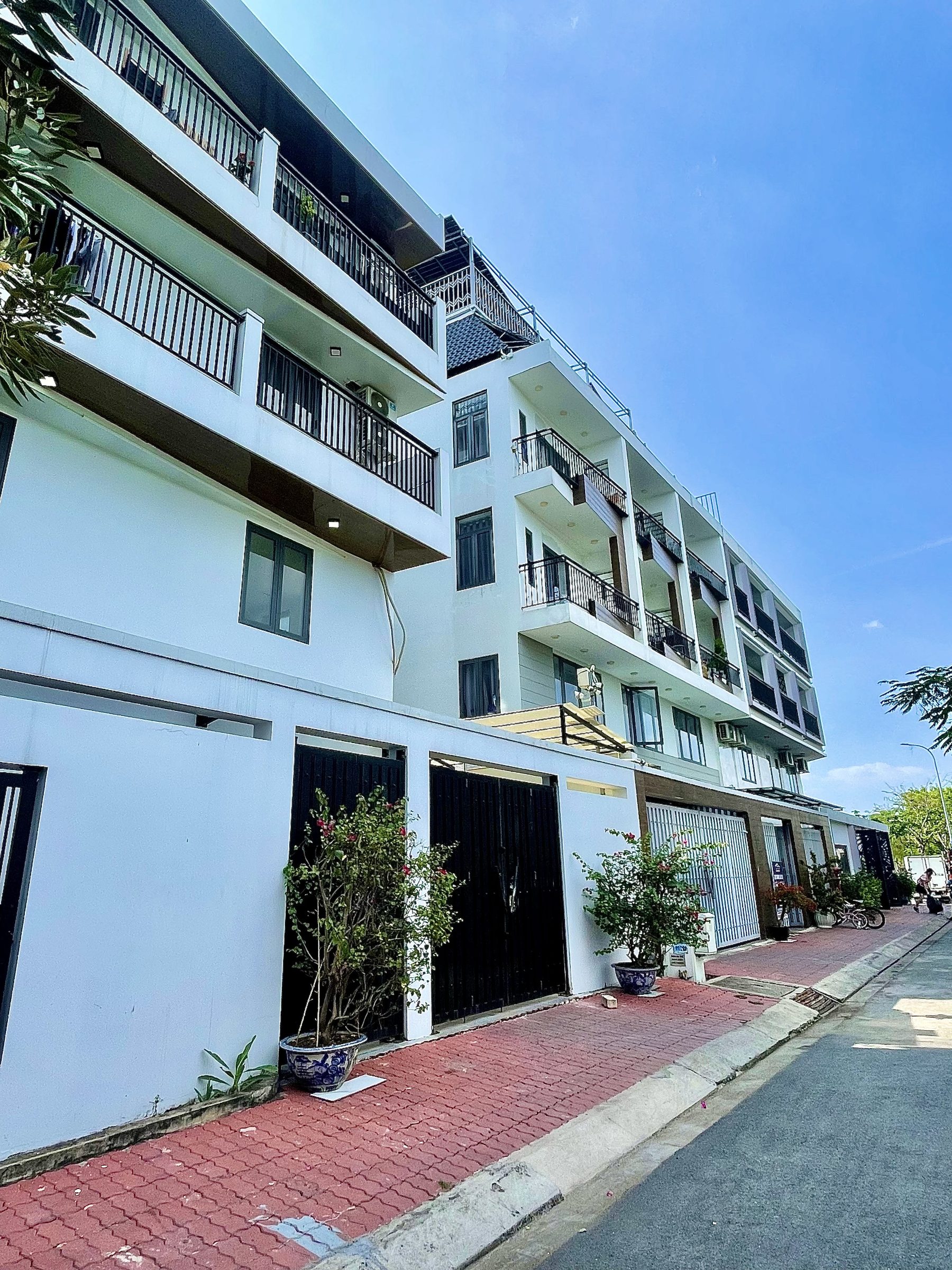 ĐẲNG CẤP - VIEW CÔNG VIÊN BỜ SÔNG - KHU DÂN CƯ BÌNH LỢI, P.13, BT - NGANG 6x20m - 15 Tỷ TL