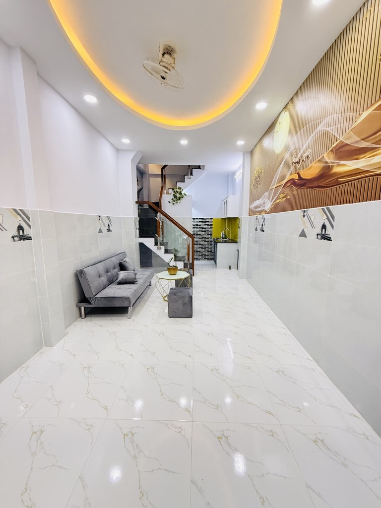 Bán nhà 3 tầng mới đẹp - 23m2 - Ngay Âu Cơ, Tân Bình- giá chỉ hơn 3 tỷ