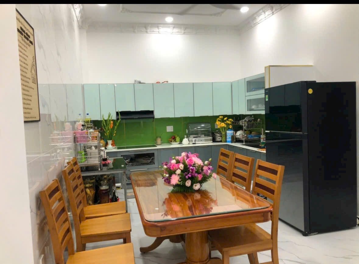 Bán Nhà riêng, căn góc 2 mặt tiền, 79m² dtsd 293m², có thang máy, giá 7.5 tỷ