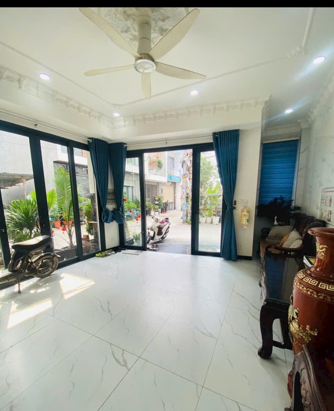 Bán Nhà riêng, căn góc 2 mặt tiền, 79m² dtsd 293m², có thang máy, giá 7.5 tỷ