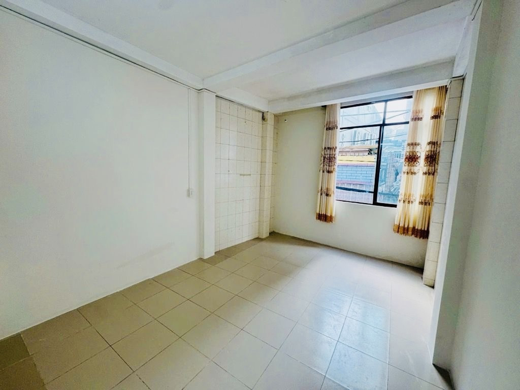 Bình Tiên Q6 Nhà Đẹp 5 PN,DT 48 M2, Nhỉnh 5 Tỏi .