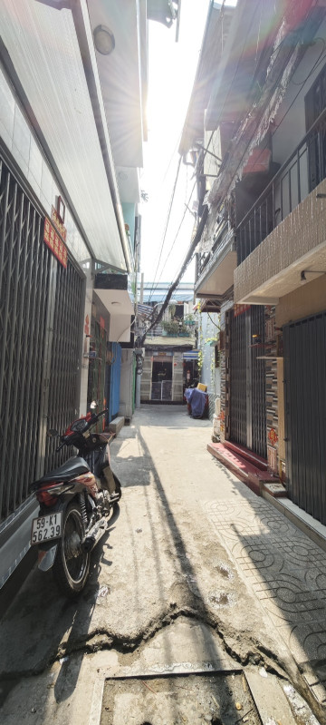 Bán nhà mini quận 6 - Nhà xây mới 2 tầng ở liền 2.4 T